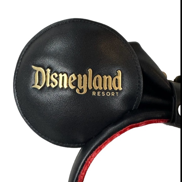 NWT Disneyland Loungefly VIP
Tours Mickey Ears Headband w/removable bow - Picture 3 of 4